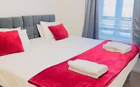 Starview Apartment 101